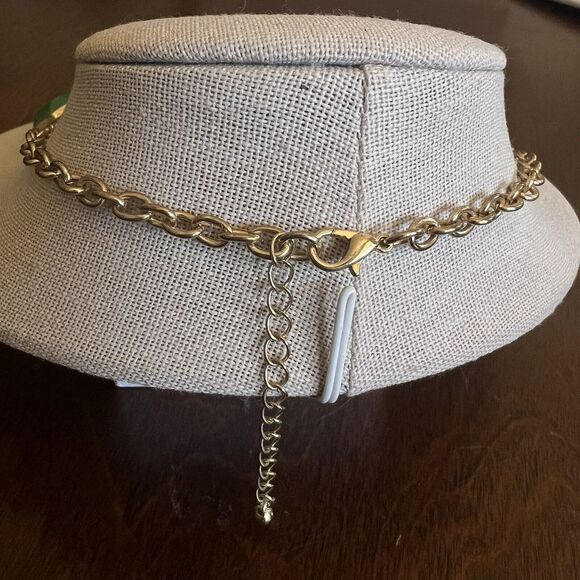 Women's Statement Bib Chocker Necklace Gold-Tone Green Faceted Dome Stones 16 in - Picture 4 of 6